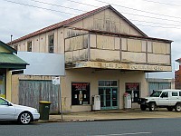 NSW - Macksville - Former Nambucca Valley Motors (24 Feb 2010)